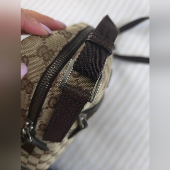 Gucci Shoulder Messenger Canvas Crossbody Bag - Picture 3 of 16